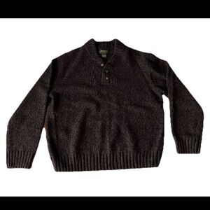 Eddie Bauer Men’s Lambs Wool Henley Sweater in a marled brown and black. Large
